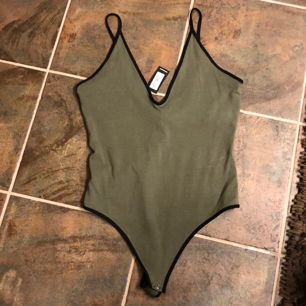 Nwt express body suit